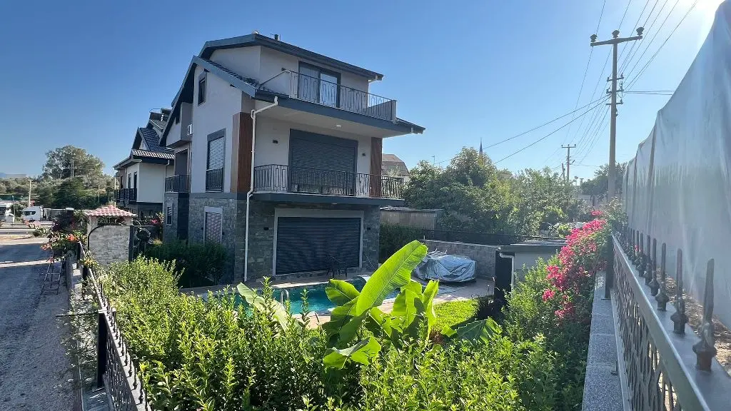 House in Karagedik